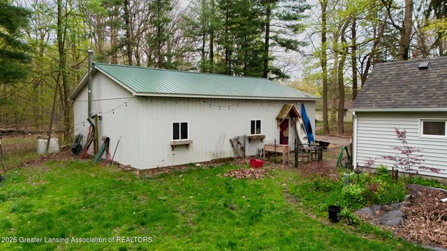 4410 Harding Avenue, Holt, MI 48842