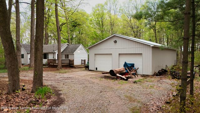 4410 Harding Avenue, Holt, MI 48842