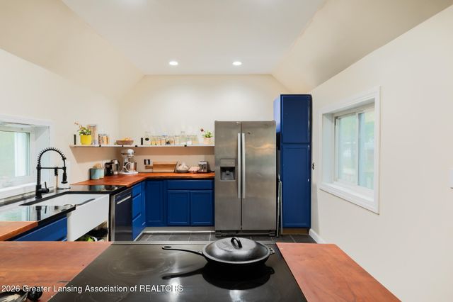 4410 Harding Avenue, Holt, MI 48842