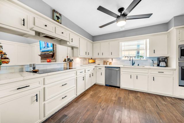 15215 River Park Drive, Houston, TX 77070