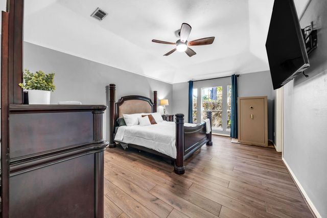 15215 River Park Drive, Houston, TX 77070