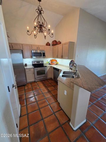 10841 N Sand Canyon Place, Tucson, AZ 85737