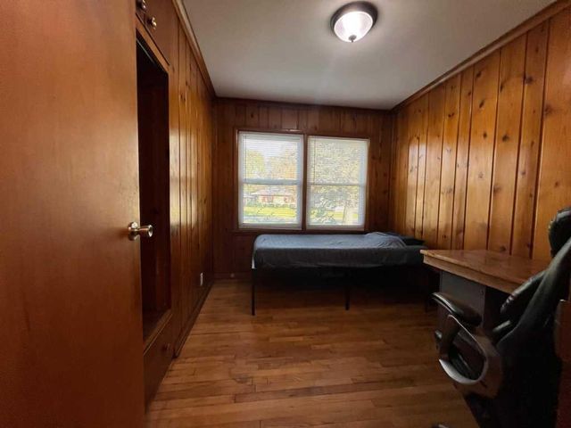 1119 Chrysler Street, Kalamazoo, MI 49048