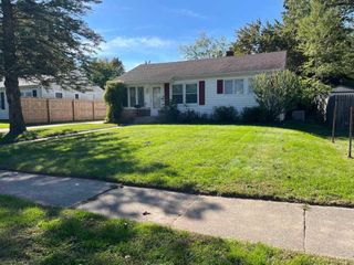 1119 Chrysler Street, Kalamazoo, MI 49048