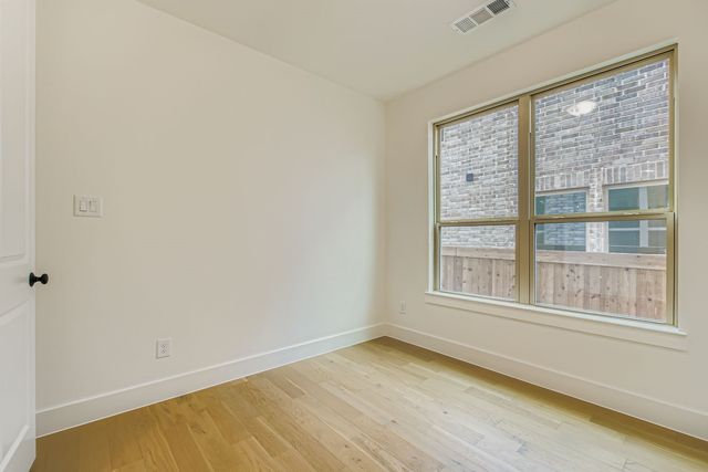 828 Trailing Vine Road, Lavon, TX 75166