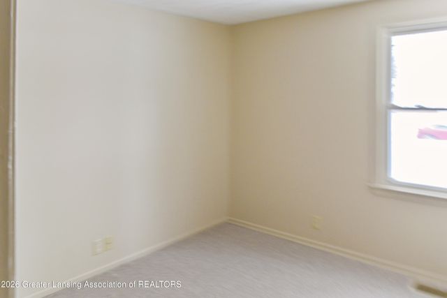 1015 Westfield Road, Lansing, MI 48917