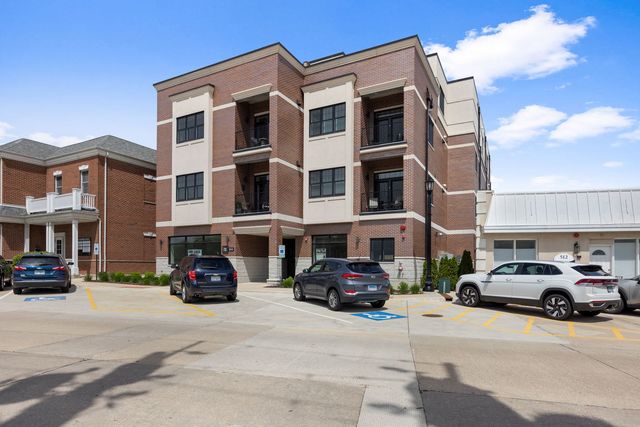 514 Hillgrove Avenue 202, Western Springs, IL 60558