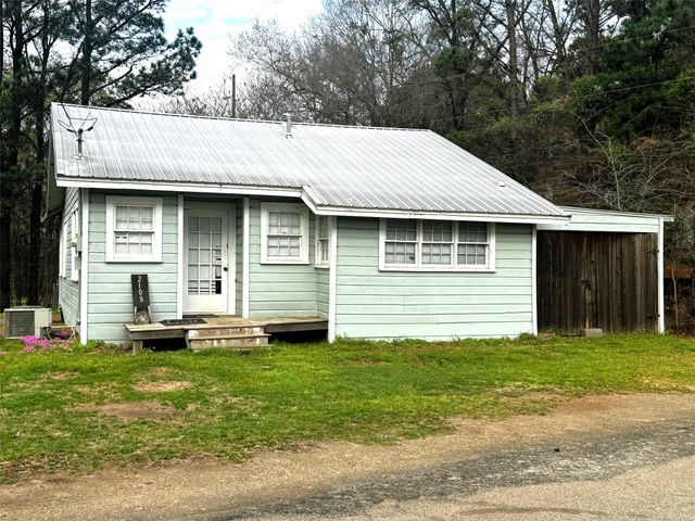 2108 CR 4110, Pittsburg, TX 75686