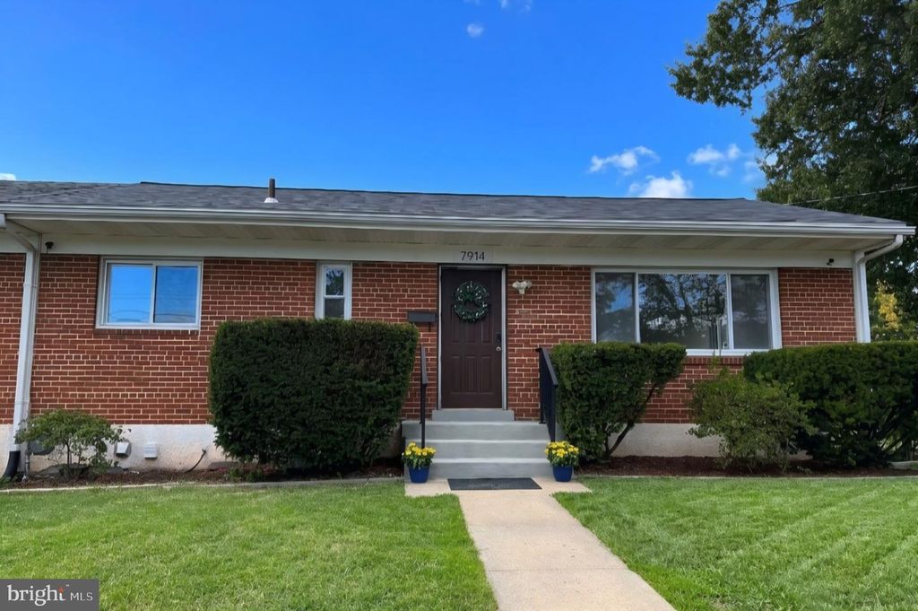 Image 1 of property listing at 7914 W PARK DR, Hyattsville, MD 20783
