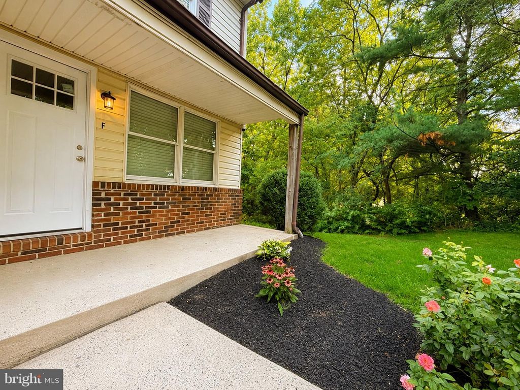 26 BOWLING GREEN AVE #UNIT 6 (F), MORRISVILLE, PA 19067 — photo 2