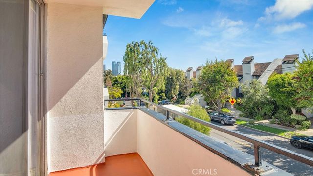 10725 Ohio Avenue 301, Los Angeles, CA 90024