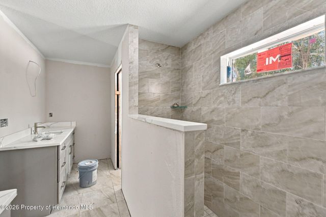 13304 Canada Goose Road, Weeki Wachee, FL 34614