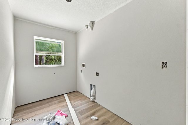 13304 Canada Goose Road, Weeki Wachee, FL 34614