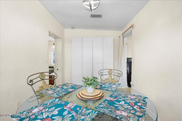 9823 EVE Drive N, Jacksonville, FL 32246