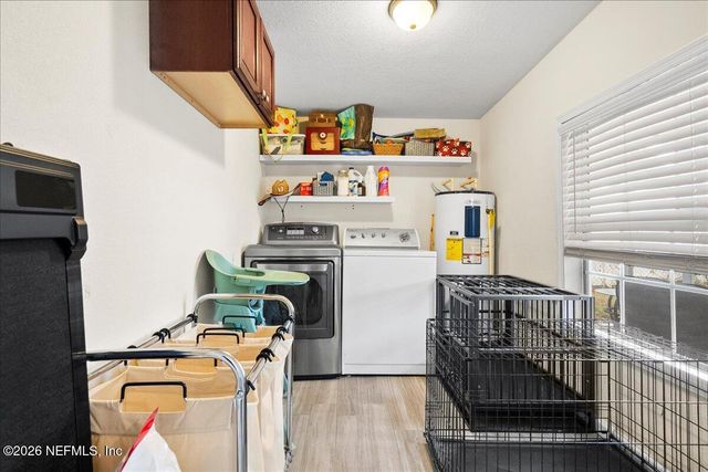 9823 EVE Drive N, Jacksonville, FL 32246
