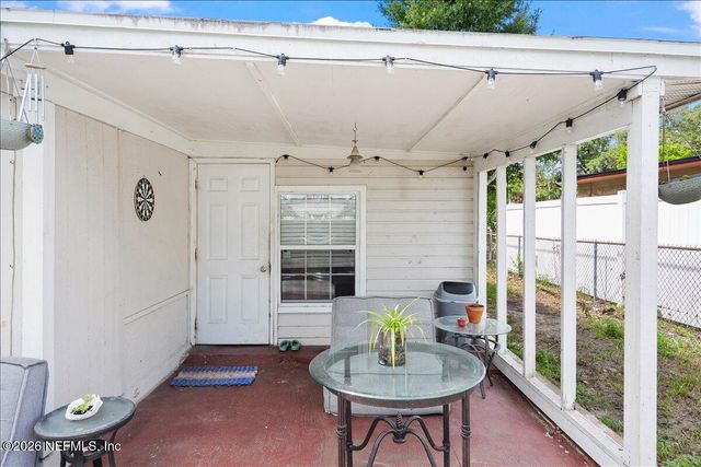 9823 EVE Drive N, Jacksonville, FL 32246