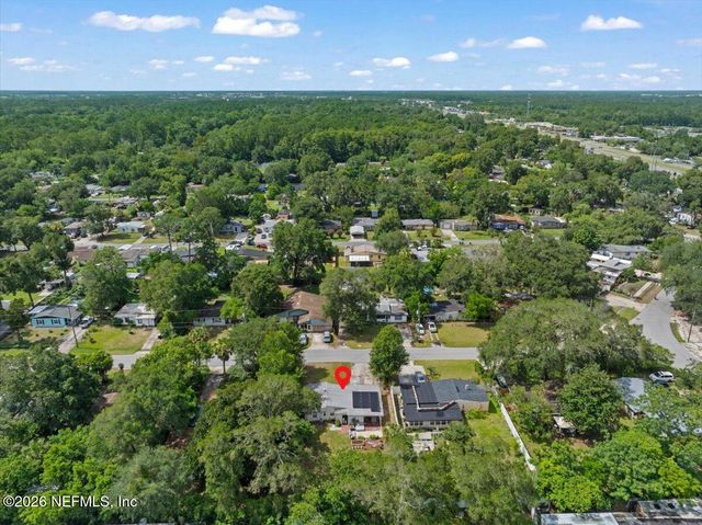 9823 EVE Drive N, Jacksonville, FL 32246