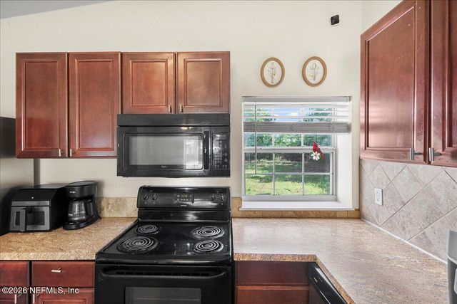 9823 EVE Drive N, Jacksonville, FL 32246