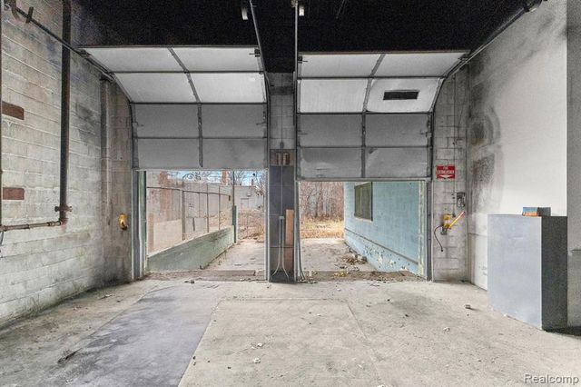 15306 Rosa Parks Boulevard, Detroit, MI 48238
