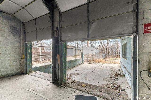 15306 Rosa Parks Boulevard, Detroit, MI 48238