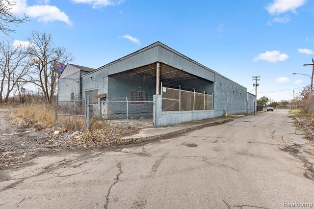 15306 Rosa Parks Boulevard, Detroit, MI 48238
