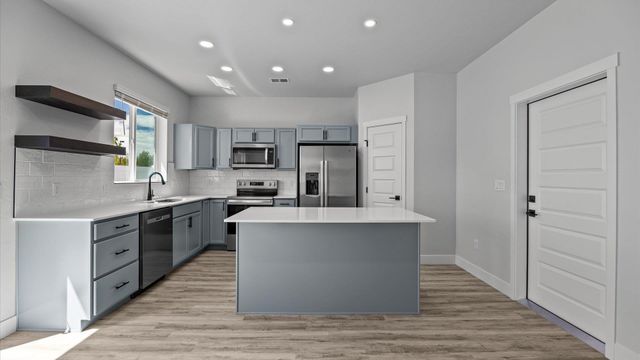 699 McHenry Avenue, Grand Junction, CO 81505