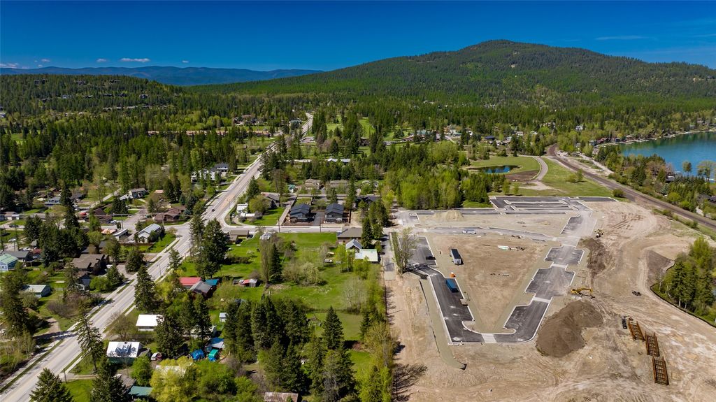 424 W 2nd Street, Whitefish, MT 59937 photo 3