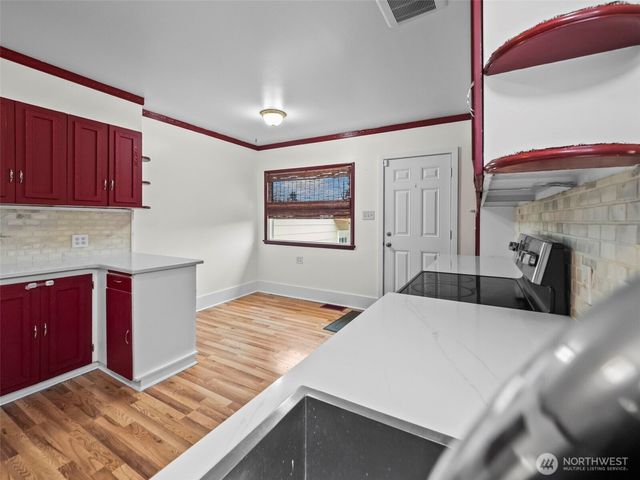 211 S 46th Street, Tacoma, WA 98418