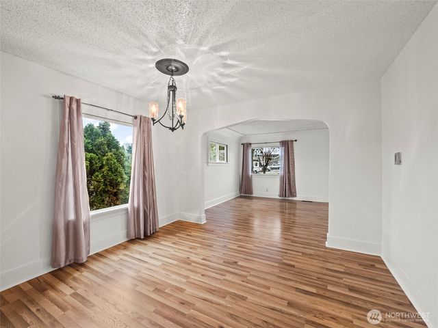 211 S 46th Street, Tacoma, WA 98418