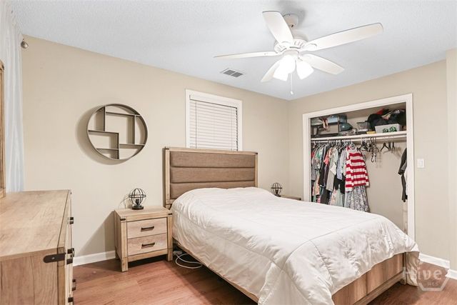 8 Hillyer Drive, Savannah, GA 31406