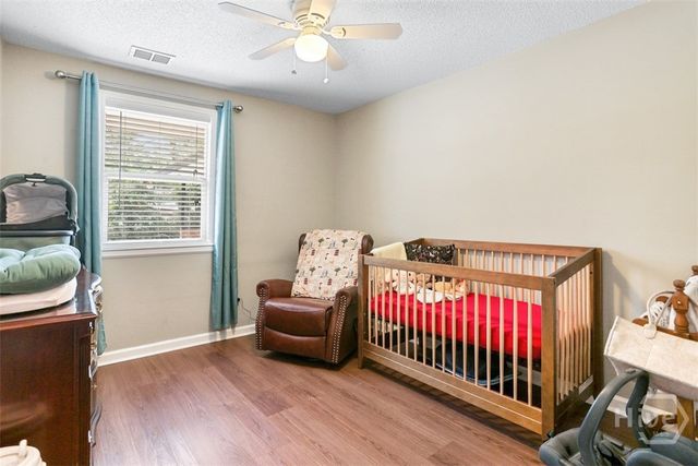 8 Hillyer Drive, Savannah, GA 31406