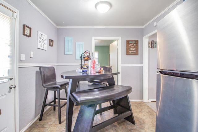 110 Ave T, Levelland, TX 79336