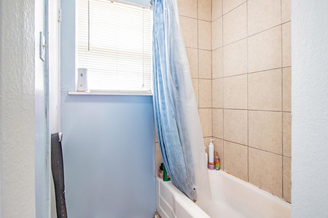 110 Ave T, Levelland, TX 79336