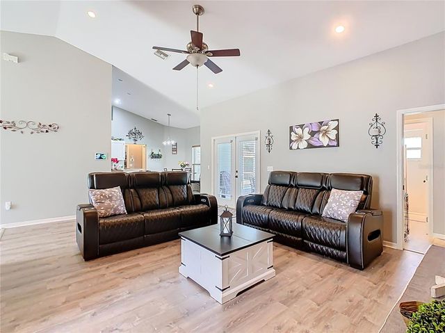 123 EVERGREEN DRIVE, Auburndale, FL 33823