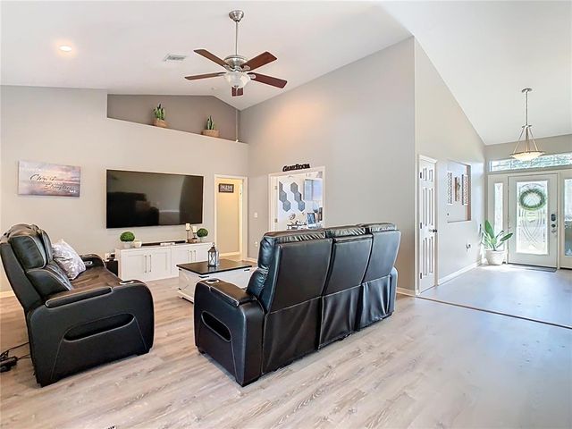 123 EVERGREEN DRIVE, Auburndale, FL 33823