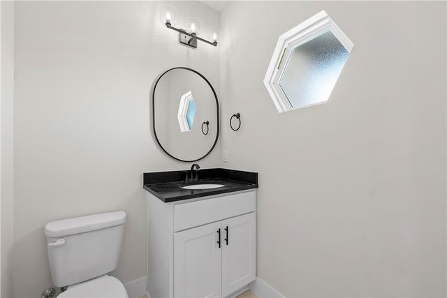 1121 Canyon Maple Street, Centerton, AR 72719