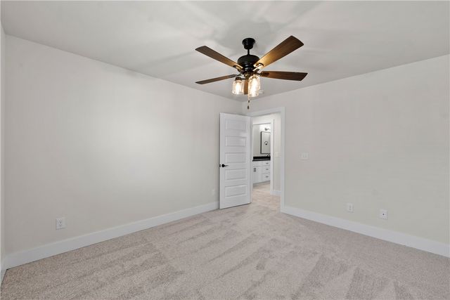 1121 Canyon Maple Street, Centerton, AR 72719