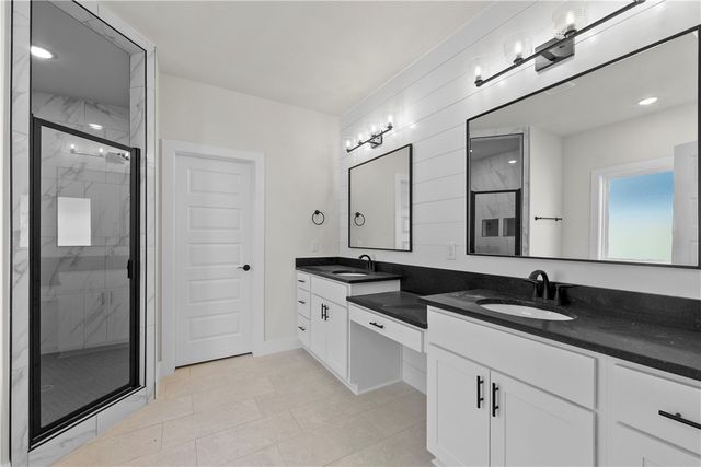 1121 Canyon Maple Street, Centerton, AR 72719