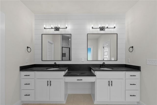 1121 Canyon Maple Street, Centerton, AR 72719