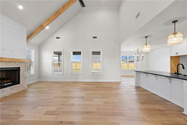 1121 Canyon Maple Street, Centerton, AR 72719