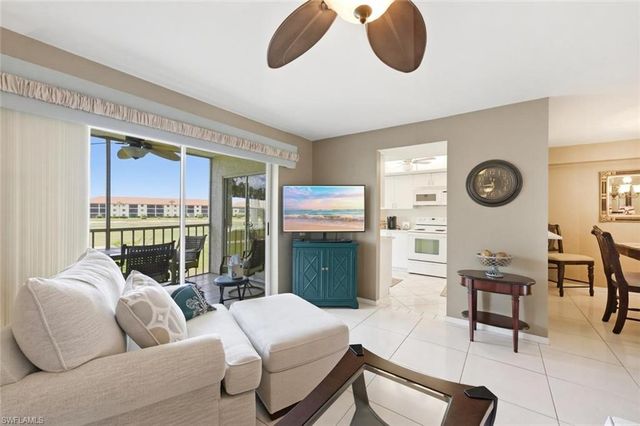 7340 Glenmoor LN 3207, Naples, FL 34104