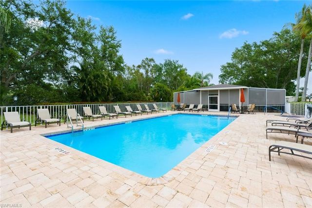 7340 Glenmoor LN 3207, Naples, FL 34104