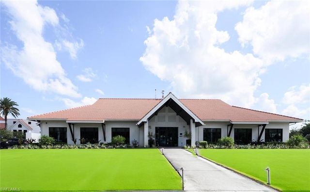 7340 Glenmoor LN 3207, Naples, FL 34104