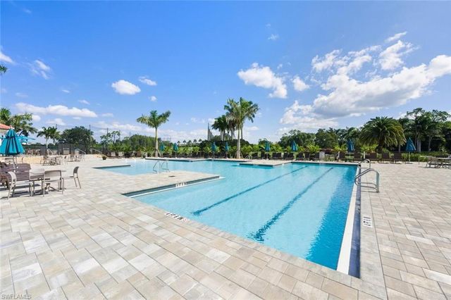 7340 Glenmoor LN 3207, Naples, FL 34104