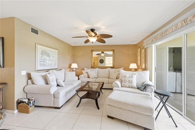 7340 Glenmoor LN 3207, Naples, FL 34104
