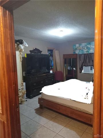 5614 Acapulco Street, Rio Grande City, TX 78582