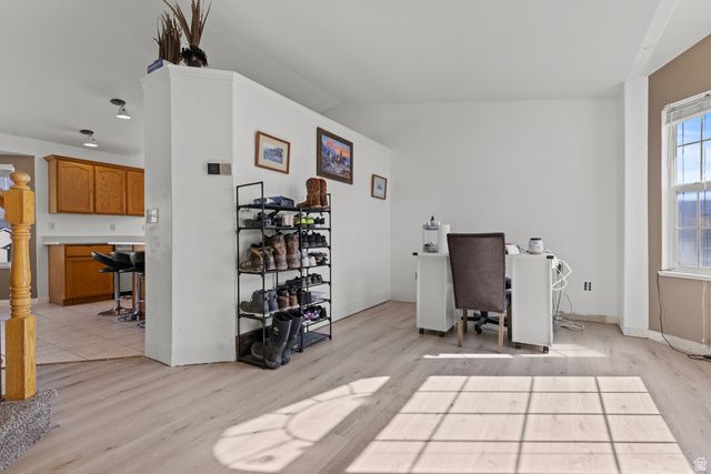 4121 WESTLAKE DR, Roy, UT 84067