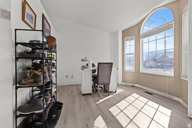 4121 WESTLAKE DR, Roy, UT 84067