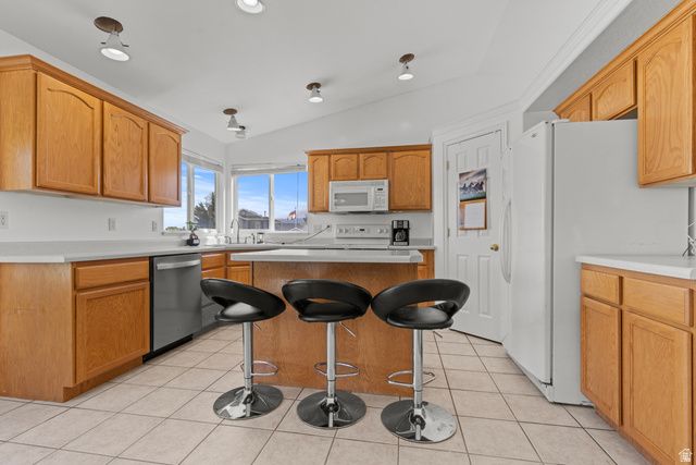 4121 WESTLAKE DR, Roy, UT 84067