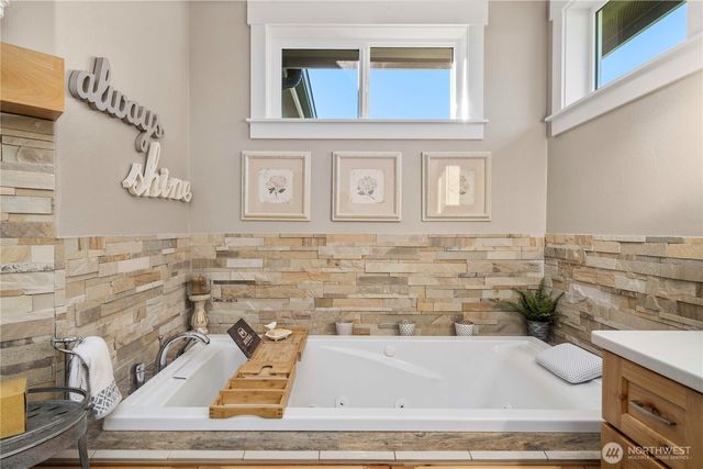 22816 36th Street E, Buckley, WA 98321